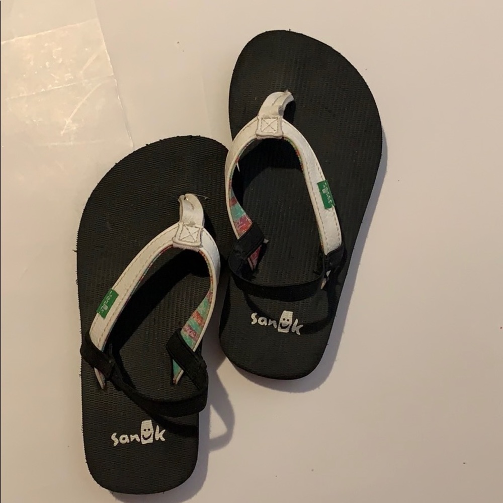 Size 8-9 Toddler Flip-Flops White
